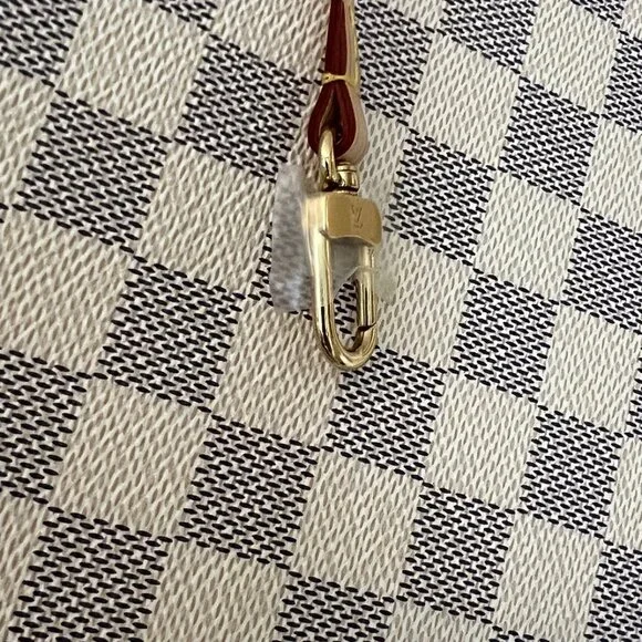 LOUIS VUITTON Zipped Pouch Damier Azur (NWOT) - Picture 8 of 10